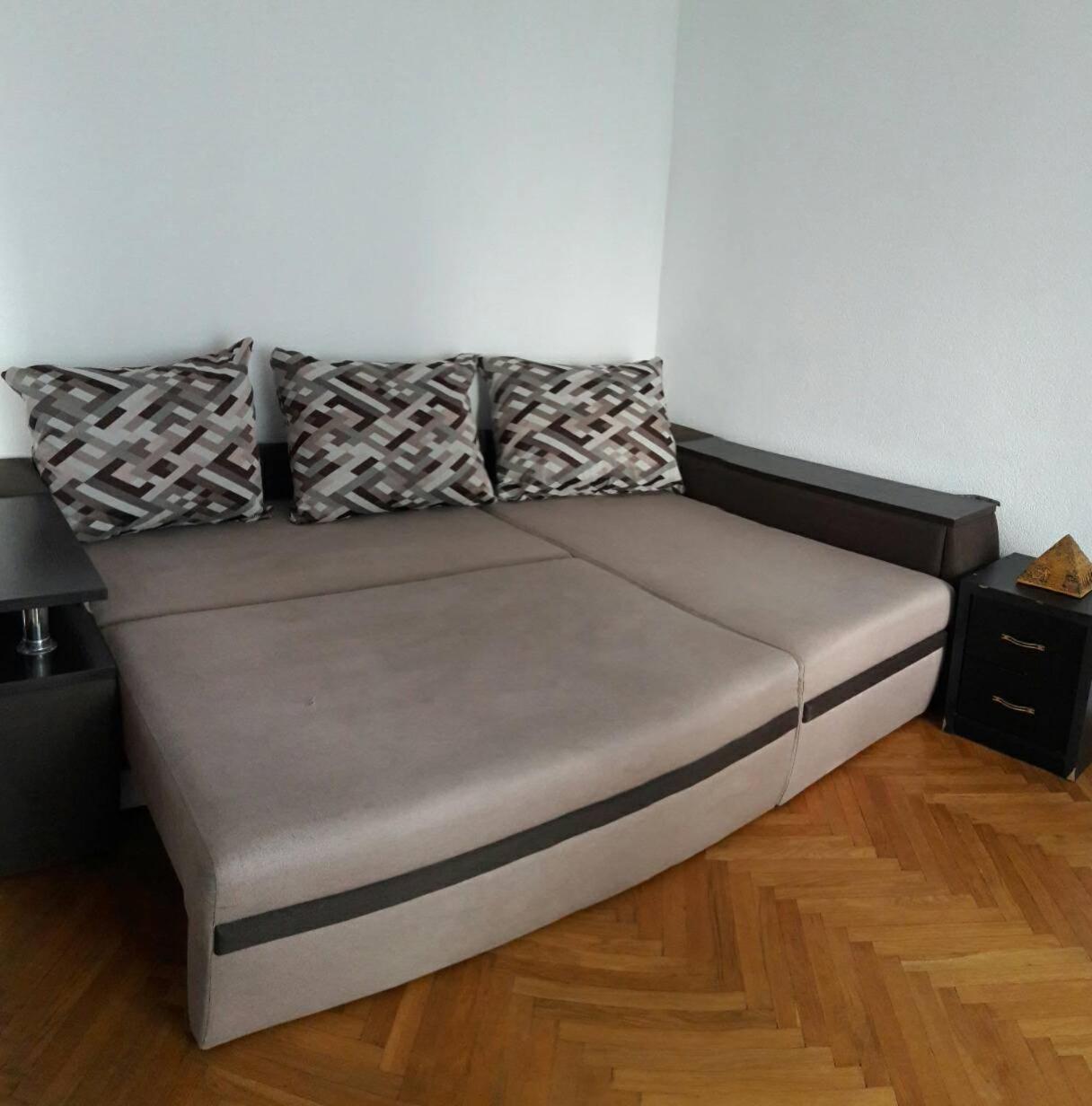 3- Х Комнатная Квартира В Центре Rivne Exteriör bild